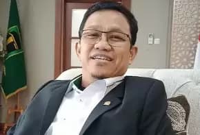 Amir Uskara Dorong OJK Serta Industri Keuangan Perkuat Edukasi dan Literasi Ke Masyarakat