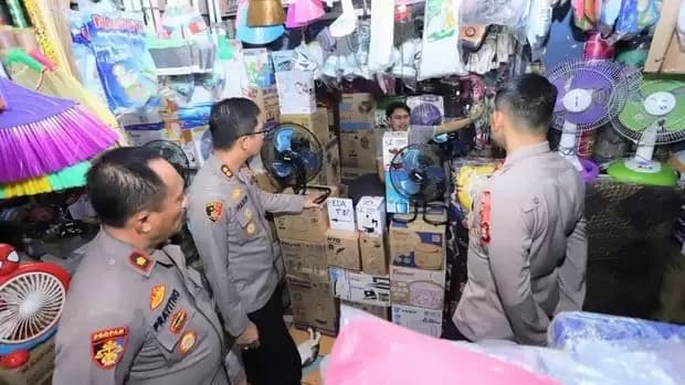 Polisi Minta Pedagang Pasar Mampang Segera Lapor Jika Diganggu Preman