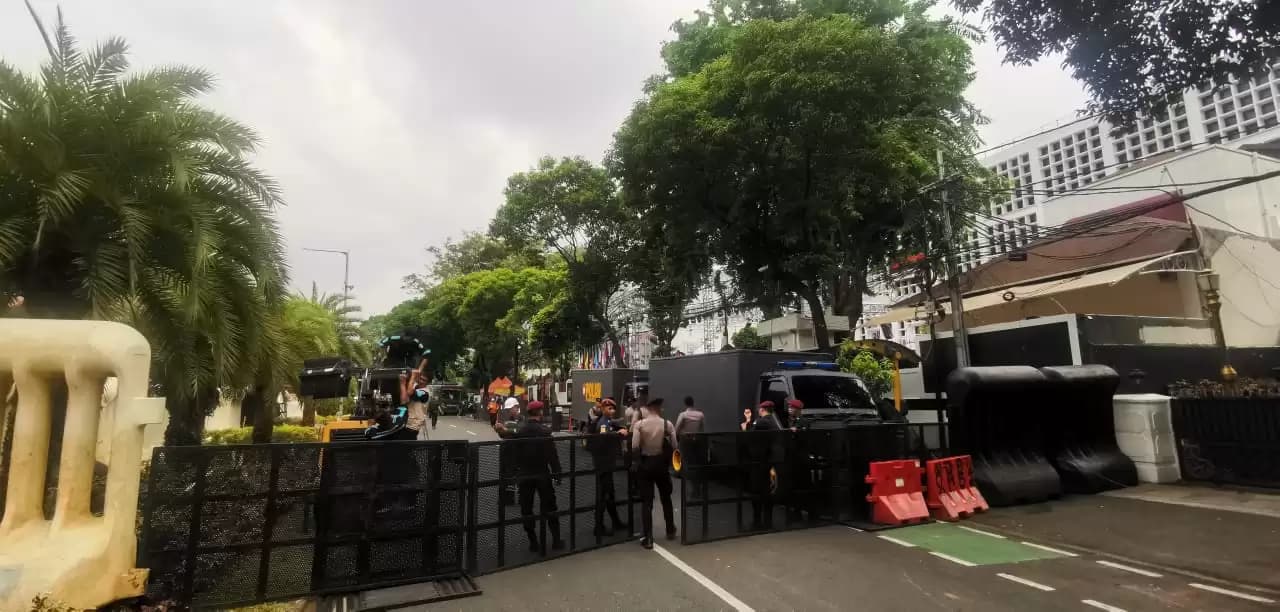 2.100 Aparat Gabungan Amankan Pengundian Nomor Urut Capres-Cawapres di KPU