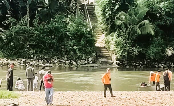 BPBD OKU Selatan Evakuasi Jasad Aang Gunaidi yang Tenggelam di Sungai Telemu
