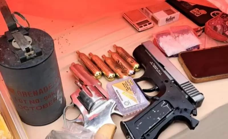 Polres Jakut Usut Pemilik Senpi dan Sajam di Kampung Bahari