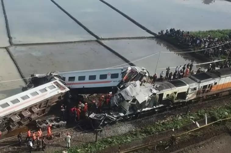 Tabrakan 2 Kereta di Cicalengka, Proyek Jalur Ganda Belum Rampung?