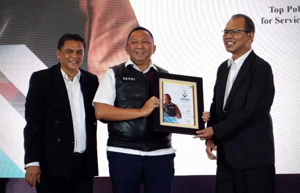 Mampu Angkat Institusi Kejaksaan Makin Dipercaya Masyarakat, Ketut Sumedana Sabet Penghargaan Indonesia Public Relations Top Leader Awards 2023