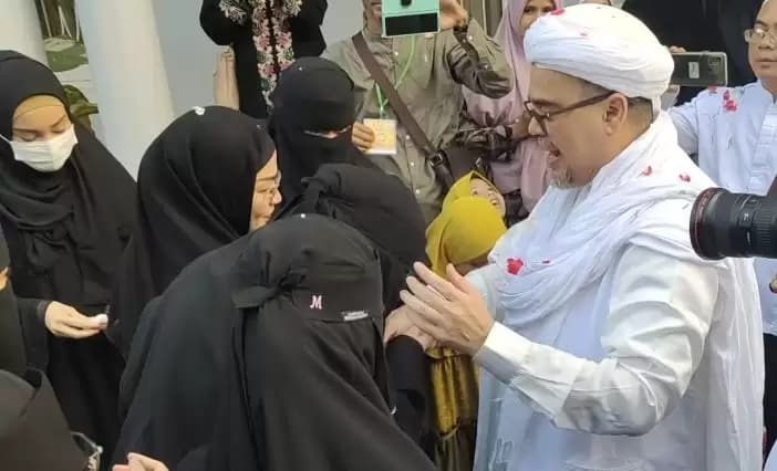 Istri Habib Rizieq Meninggal Dunia
