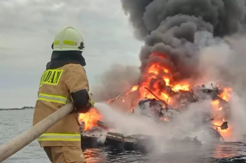 Kapal Pesiar Kebakaran di Kepulauan Seribu, 2 Unit Damkar Dikerahkan