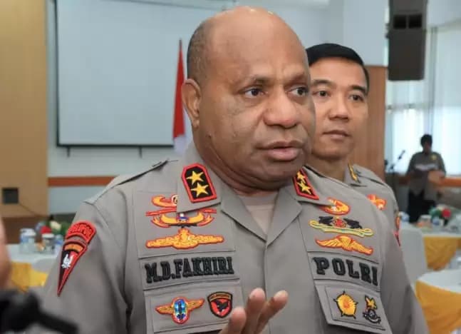 Pesawat Wings Air Tertembak di Sisi Kiri Tembus ke Dalam
