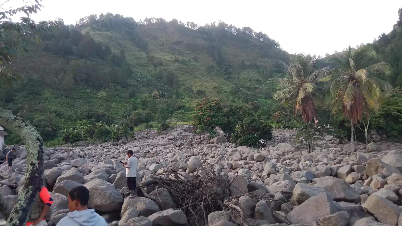 Update Longsor di Desa Simangulampe, Bupati Humbahas: 1 Tewas, 140 Jiwa Mengungsi