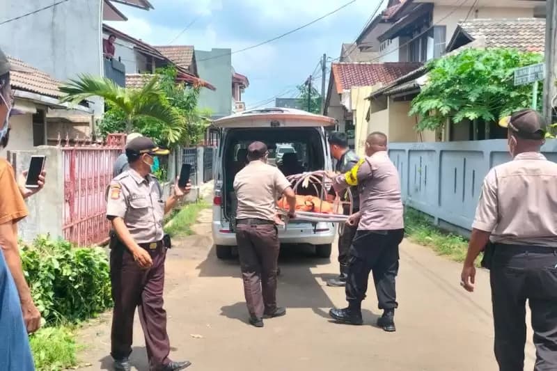 Seorang Dokter di Tangsel Ditemukan Tewas Membusuk di Rumahnya