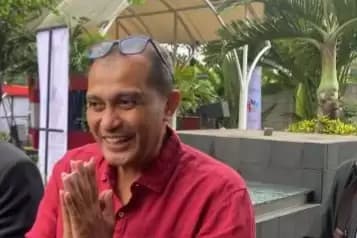 Wamenkumham Edward Omar Sharif Hiariej alias Eddy Hiariej tersangka dugaan suap dan gratifikasi penuhi panggilan KPK, Senin (4/12)