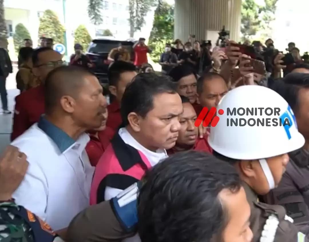 Anggota BPK Achsanul Qosasi Jalani Sidang Perdana Kasus Korupsi BTS Hari Ini