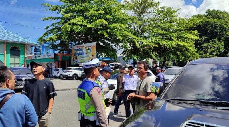 Puluhan Kendaraan Parkir Liar Kena Sanksi Tilang