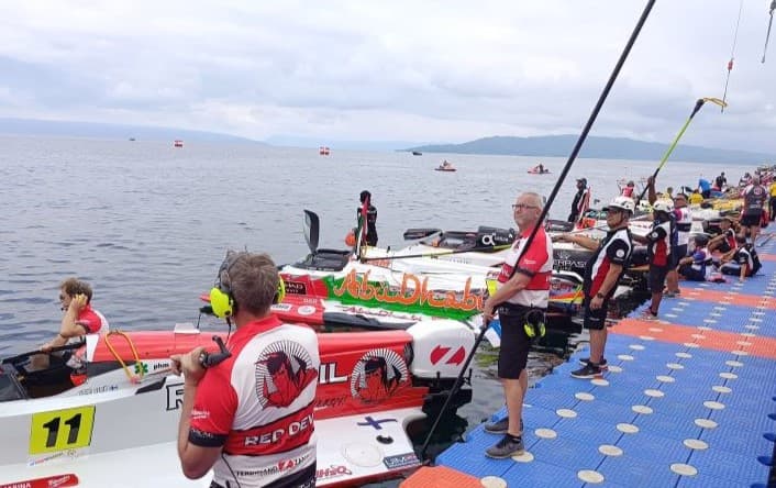 Balapan Final Formula 1 Powerboat Danau Toba 2024 Dimulai