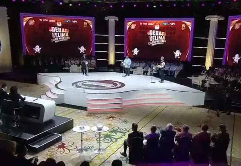 Kesejahteraan Guru: Anies akan Angkat 700.000 Honorer, Prabowo Perbaiki Gaji dan Ganjar Sesuaikan UMP