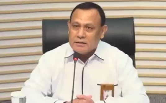 Firli Bahuri Ogah Diwawancarai Wartawan, Langsung Masuk Gedung Dewas KPK