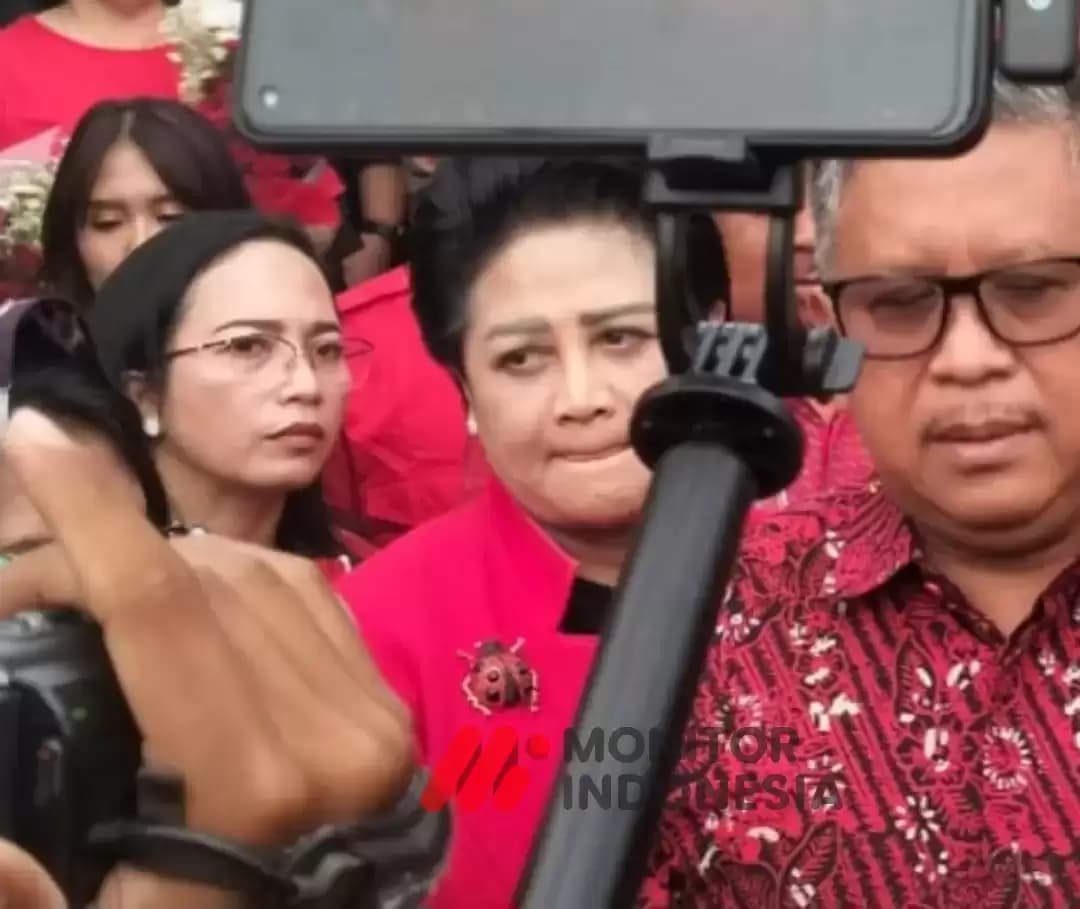 Rosan Roeslani Polisikan Connie Rahakundini