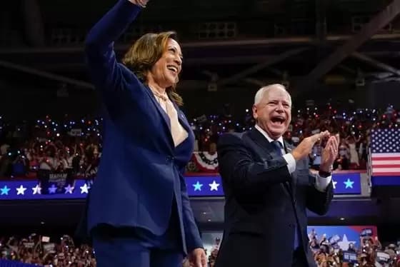 Kebijakan itu bentuk kepedulian terhadap masa depan siswa dan negara bagian (Foto: Reuters)