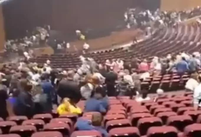 60 Orang Lebih Tewas di Lokasi Konser Band Rock Picnic
