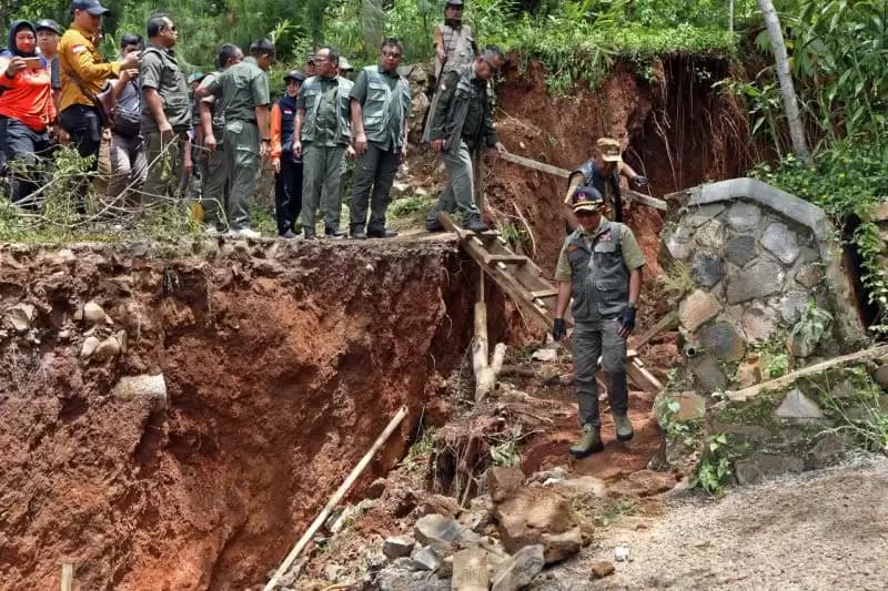 28 Rumah Terdampak Tanah Bergerak di Bandung Barat