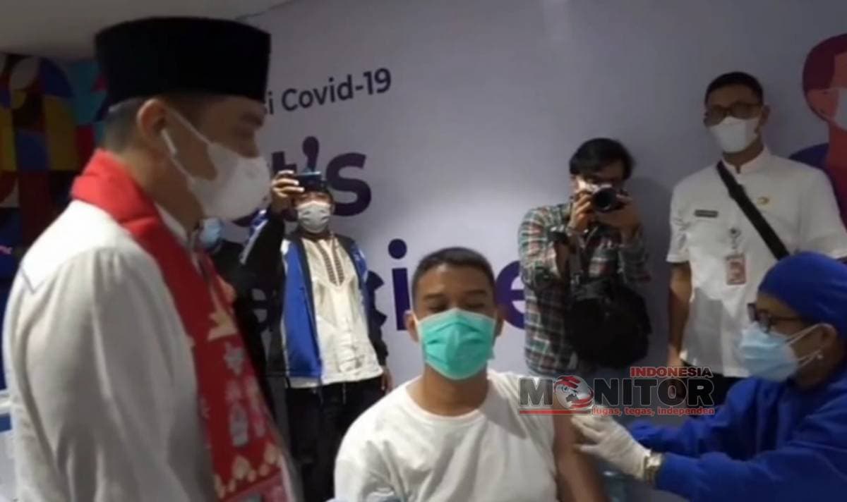Vaksin Covid-19 Tak Cegah Penularan, Masyarakat Tetap Harus Terapkan 3M