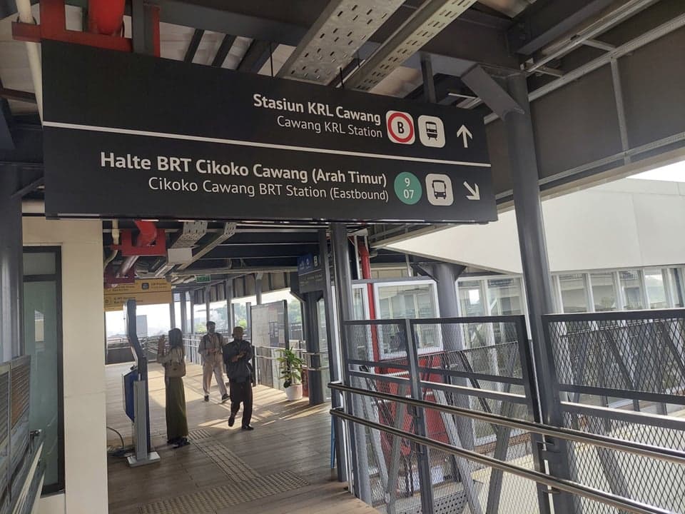 Aksesibilitas dan Konektivitas Menentukan Pengguna LRT Jabodebek