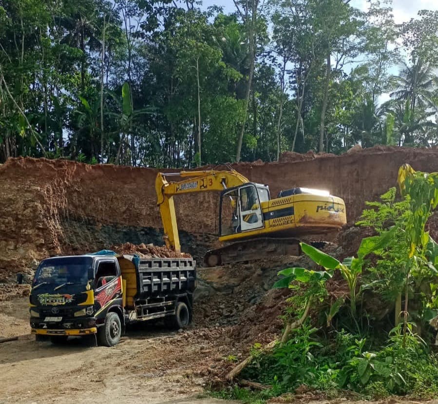 Polresta Cilacap Tangkap Penambangan Ilegal di Karanggintung