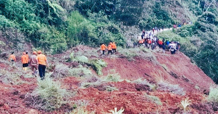 Empat Korban Tewas Akibat Tertimbun Tanah Longsor di Luwu
