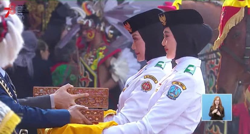 Jangan Lupa! Berdiri Tegak 3 Menit Pukul 10.17 WIB