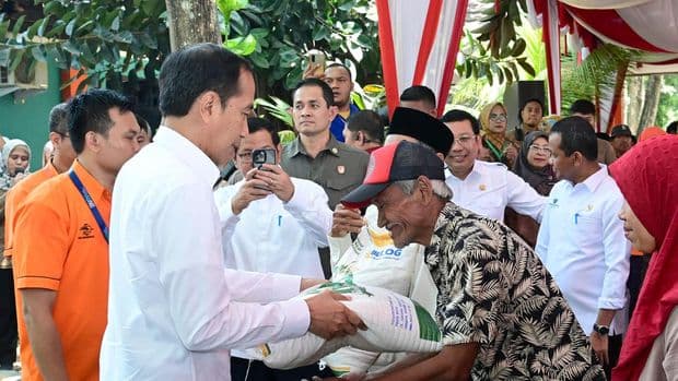 Joko Widodo Bantu 22 Juta Rakyat Miskin