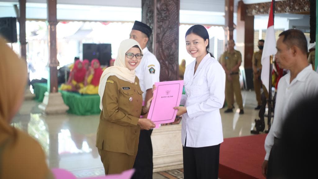 Serahkan SK PPPK Guru, Bupati Blitar: Jaga Integritas, Loyalitas dan Dedikasi