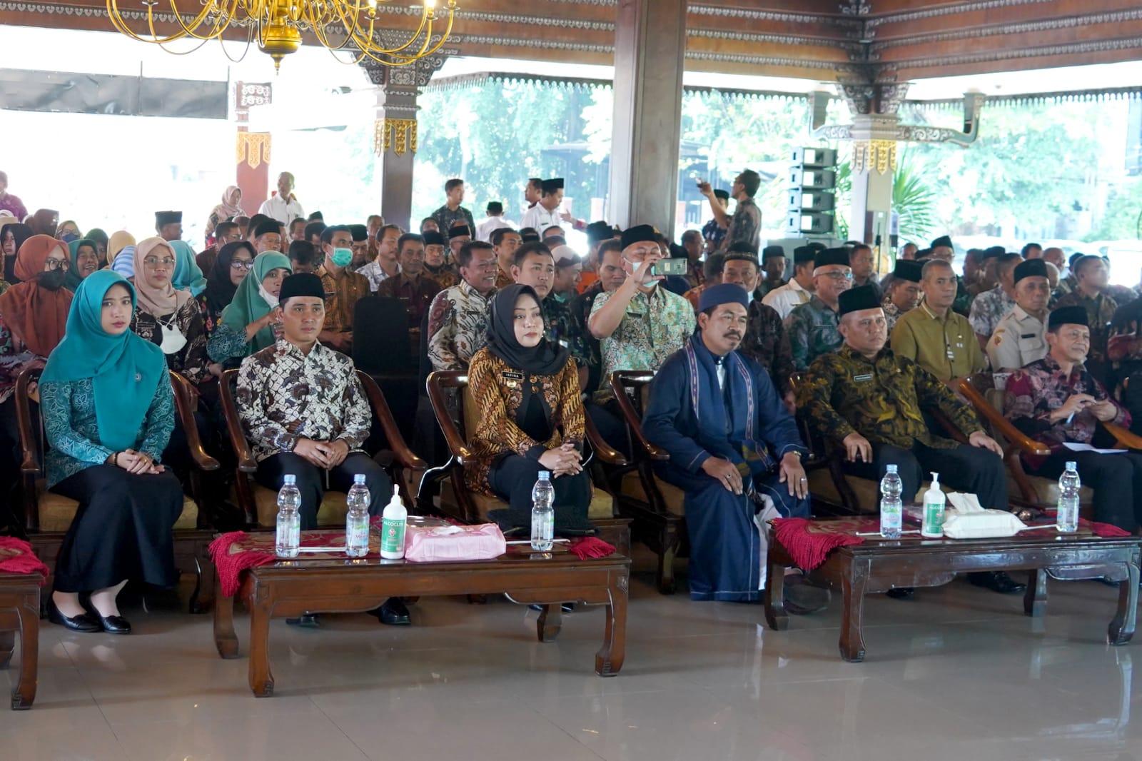 Bupati Mojokerto Sampaikan Jawaban Atas Pandangan Fraksi Terhadap Rancangan Perubahan APBD 2023