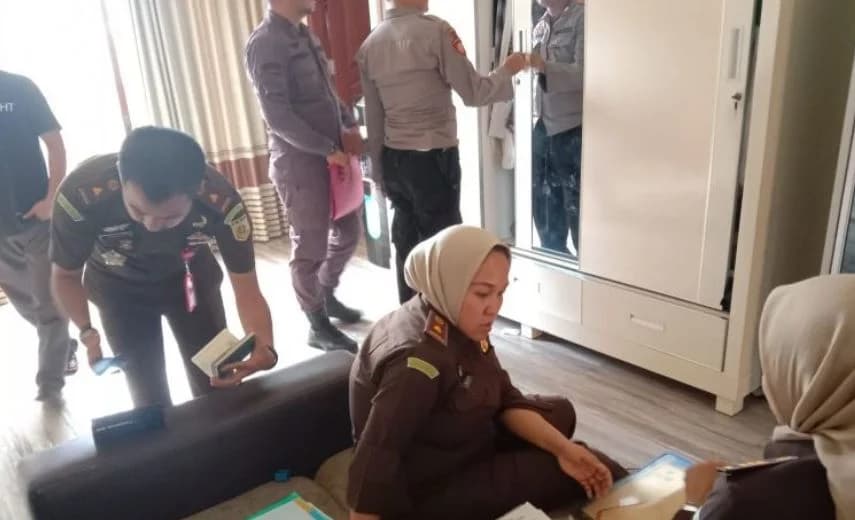 Kejari Kabupaten Bekasi Geledah Rumah Kontraktor, Kasus Apa?