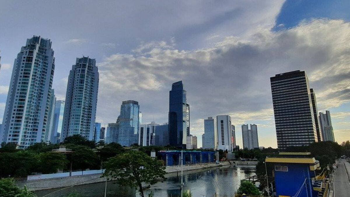 Prakiraan Cuaca BMKG: Wilayah Jakarta Berawan pada Senin Siang