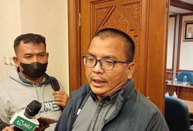 Denny Indrayana Koar-koar Anies Bakal Tersangka Tak Diserusin KPK!