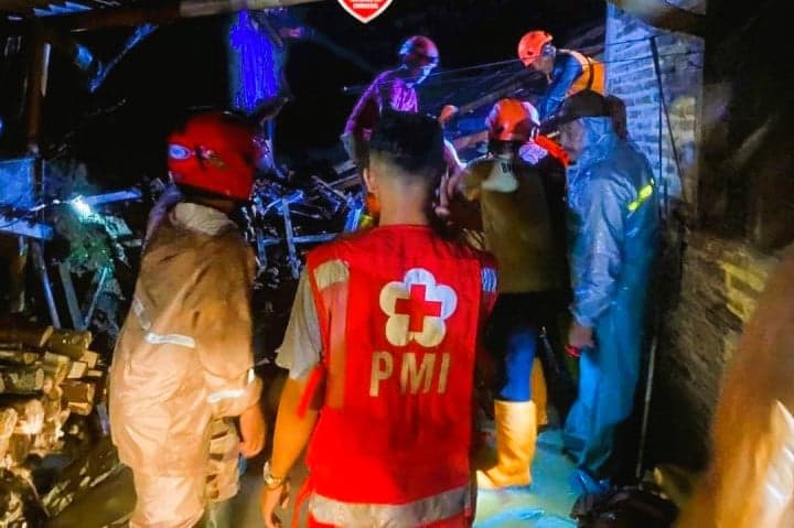 Dua Korban Longsor di Sragen Masih Dalam Pencarian