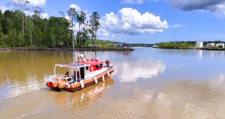 KM Bayu Sentosa 3 Terbakar di Perairan Amar, 13 Orang Masih Dalam Pencarian