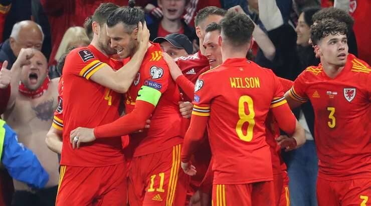 Wales 2-1 Austria, Dua Gol Bale Bawa Wales Melaju ke Final Playoff