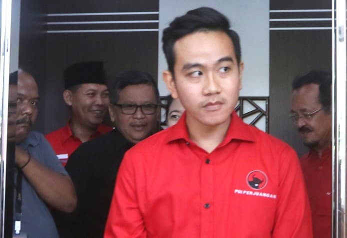 PDIP Instruksikan Gibran Jadi Jurkamnas Ganjar-Mahfud!