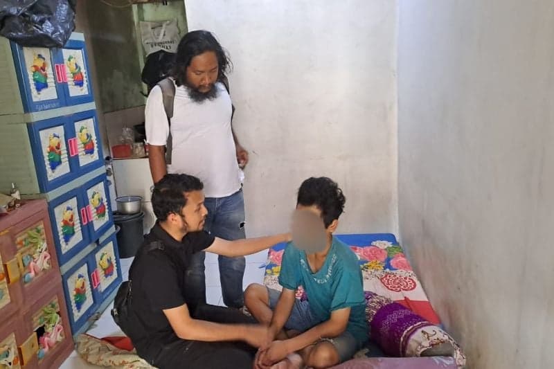 Pria Diduga Pembakar Karpet Masjid Diringkus Polisi