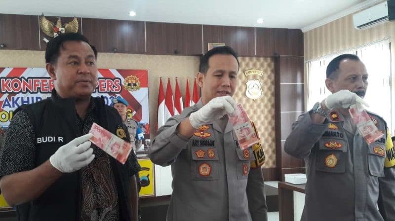 Polres Temanggung Tahan Dua Pengedar Uang Palsu