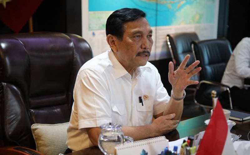 Luhut Disebut Bos Industri Kendaraan Listrik, Ini Sebabnya