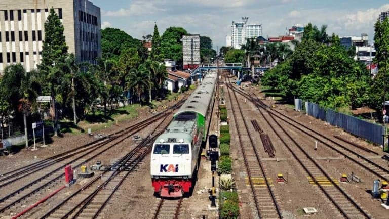 KAI Refund Tiket 100% Imbas Tabrakan Kereta di Bekasi Timur