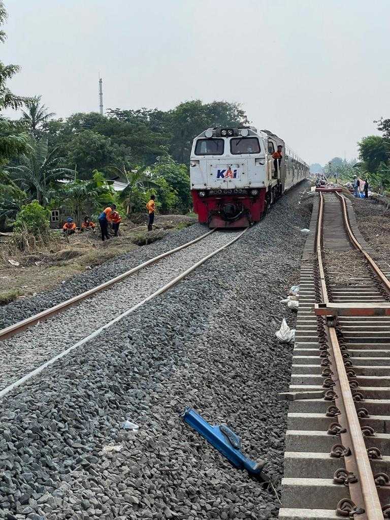 KRL Bekasi-Cikarang Dibuka Normal Kembali pada Siang Ini