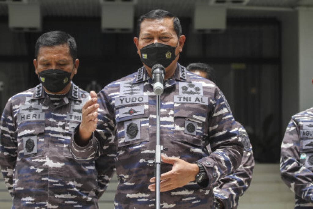 Pilot dan Kopilot Pesawat Latih TNI AL yang Jatuh di Selat Madura Ditemukan Meninggal