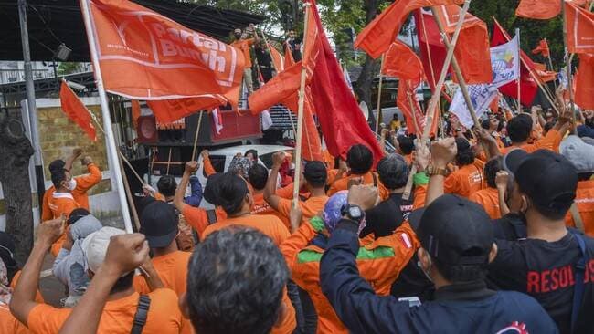 Berikut 6 Tuntutan Demo Buruh di Patung Kuda Hari Ini