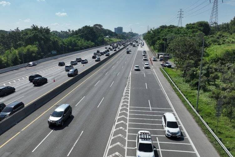 Polda Metro Sebut Tak Ada Antrian Kendaraan di Titik Akhir One Way
