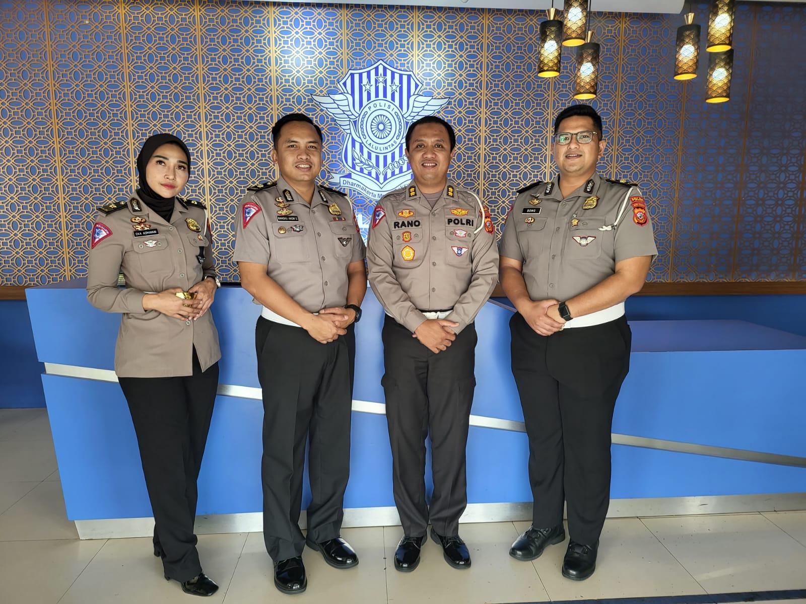 Para Kasi Subdit Regident Ditlantas Polda Jabar Naik Pangkat, Ini Harapan AKBP M Rano Hadiyanto