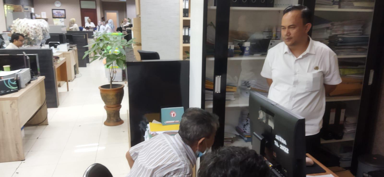 Masyarakat Kewalahan Cari Parkir Setelah PPO Kantor Wali Kota Bekasi Dioperasikan