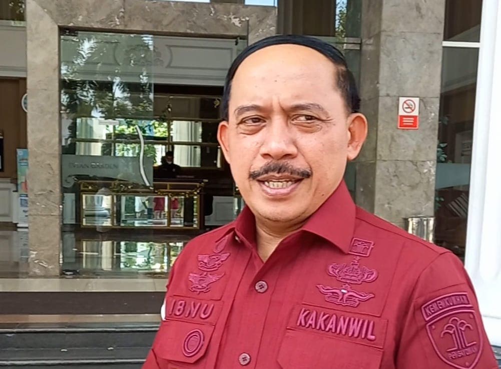 Sikapi Disinformasi Bisnis Narkoba, Kakanwil Kemenkumham DKI Jakarta Ajak Aktor Tio Pakusadewo dan Uya Kuya Tinjau Langsung Rutan Cipinang