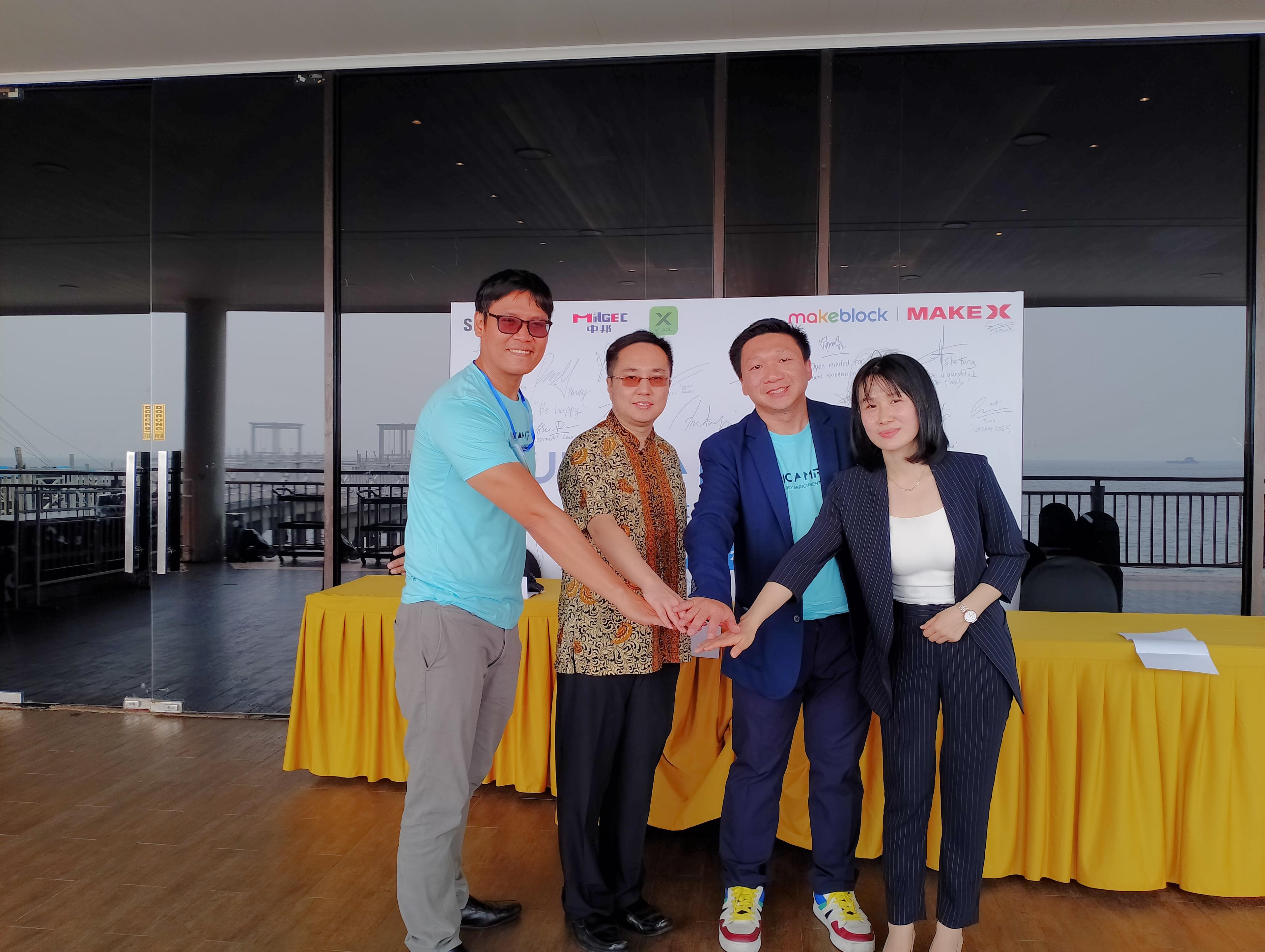 UNICAMP 2023, Bantu Guru dan Siswa Kembangkan Teknologi Dalam Dunia Edukasi