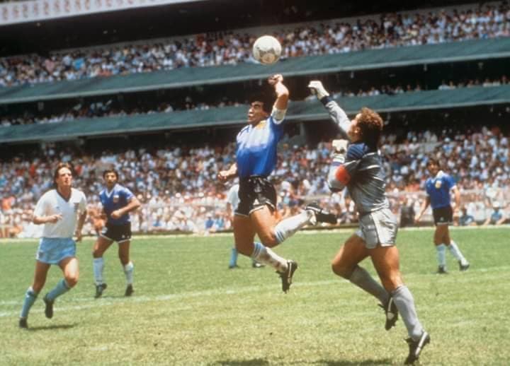 Jersey 'Tangan Tuhan' Milik Maradona di Piala Dunia 1986 akan Dilelang dengan Harga Fantastis